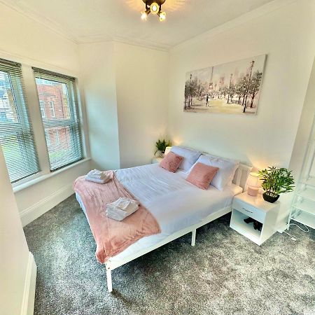 Chic Apartment In Central Bournemouth With Parking Εξωτερικό φωτογραφία