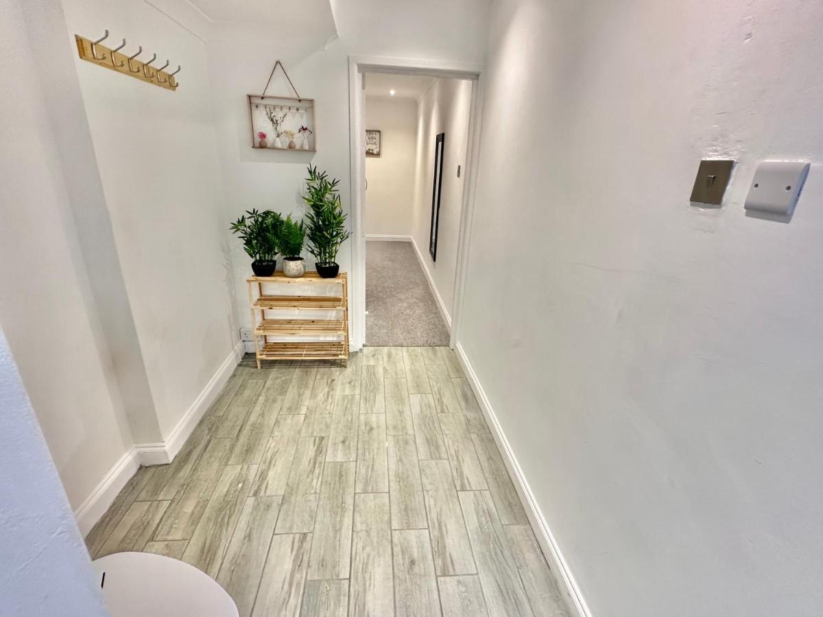 Chic Apartment In Central Bournemouth With Parking Εξωτερικό φωτογραφία