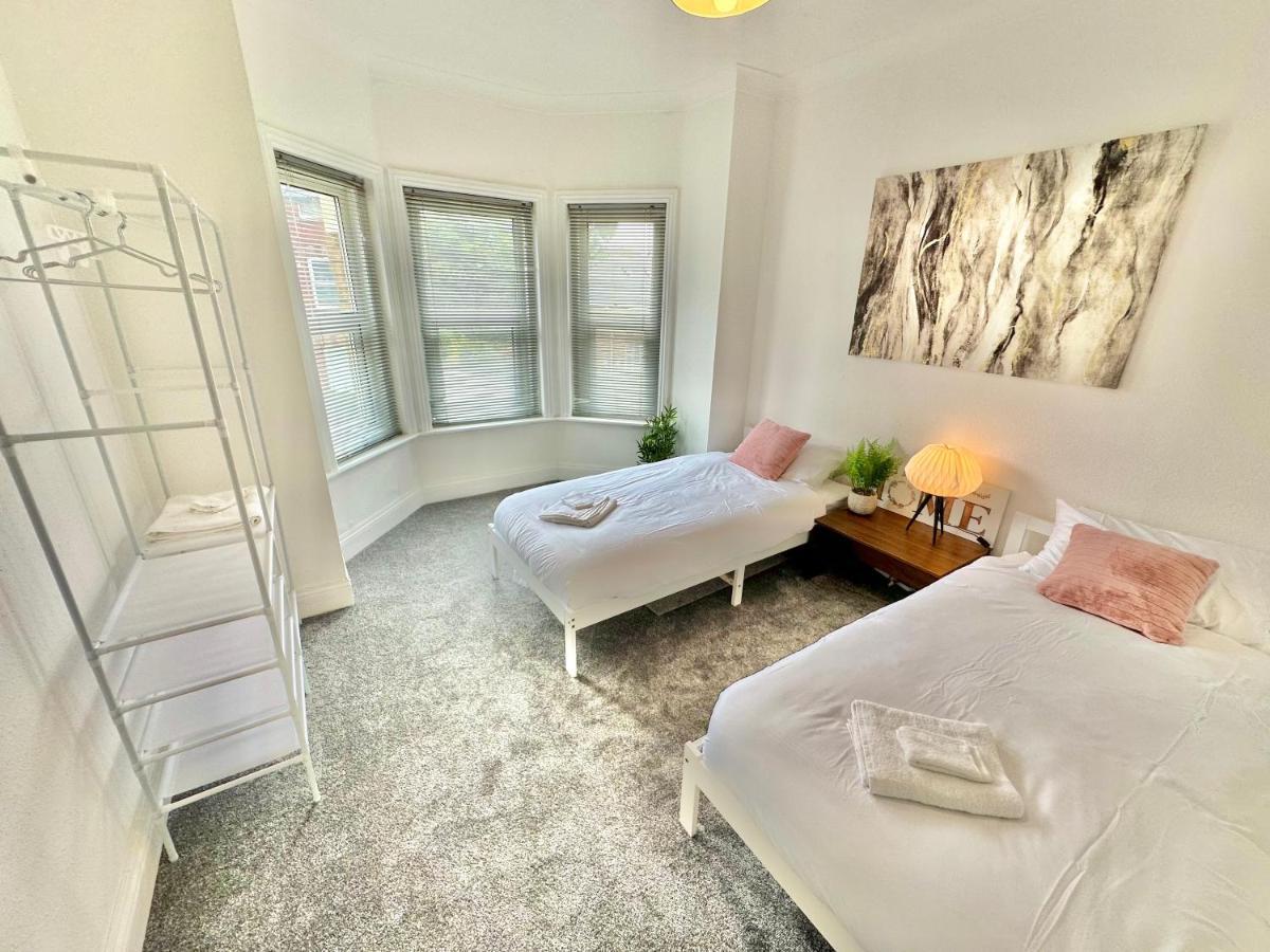 Chic Apartment In Central Bournemouth With Parking Εξωτερικό φωτογραφία