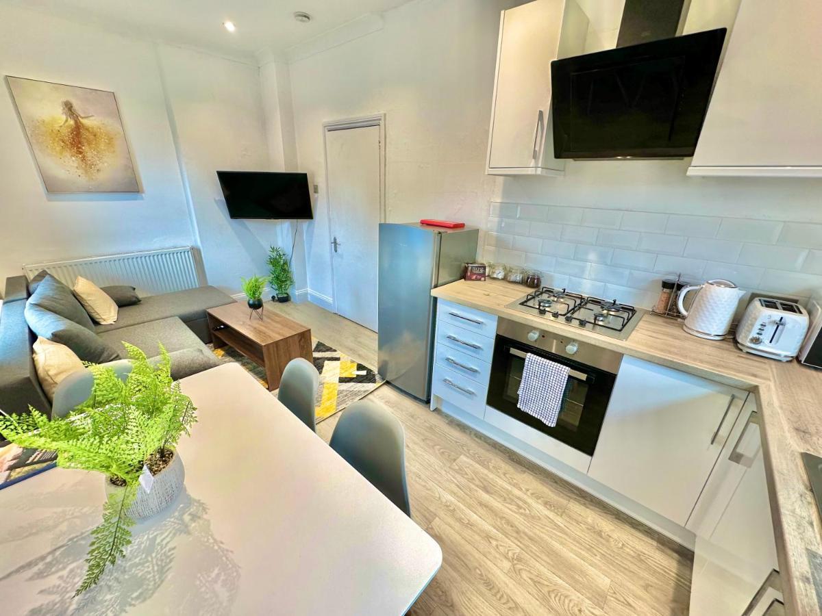 Chic Apartment In Central Bournemouth With Parking Εξωτερικό φωτογραφία