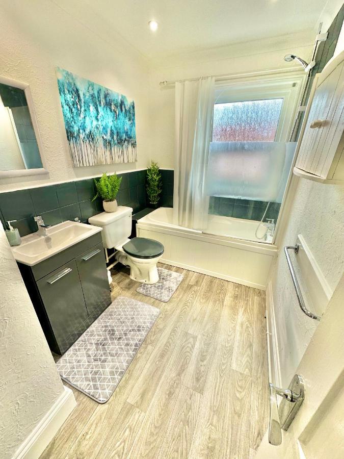 Chic Apartment In Central Bournemouth With Parking Εξωτερικό φωτογραφία